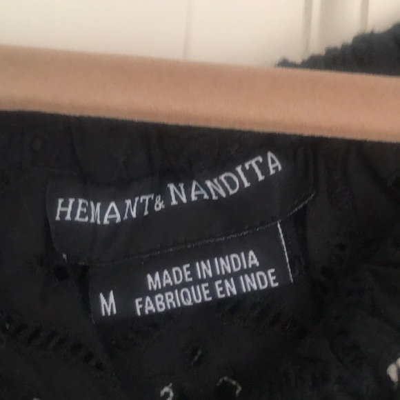 Hemant & Nandita Off the Shoulder Top - Picture 5 of 6